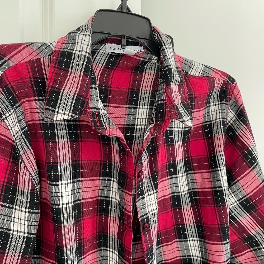 Southern Lady Plaid Button Down Shirt Red White & Black Size L - Picture 2 of 12